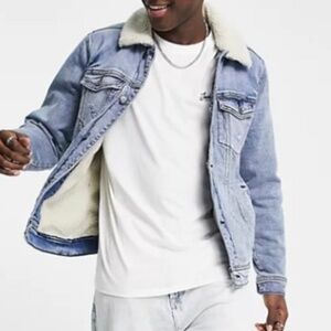 Men’s Hollister Sherpa lined Jean chore jacket like new size small